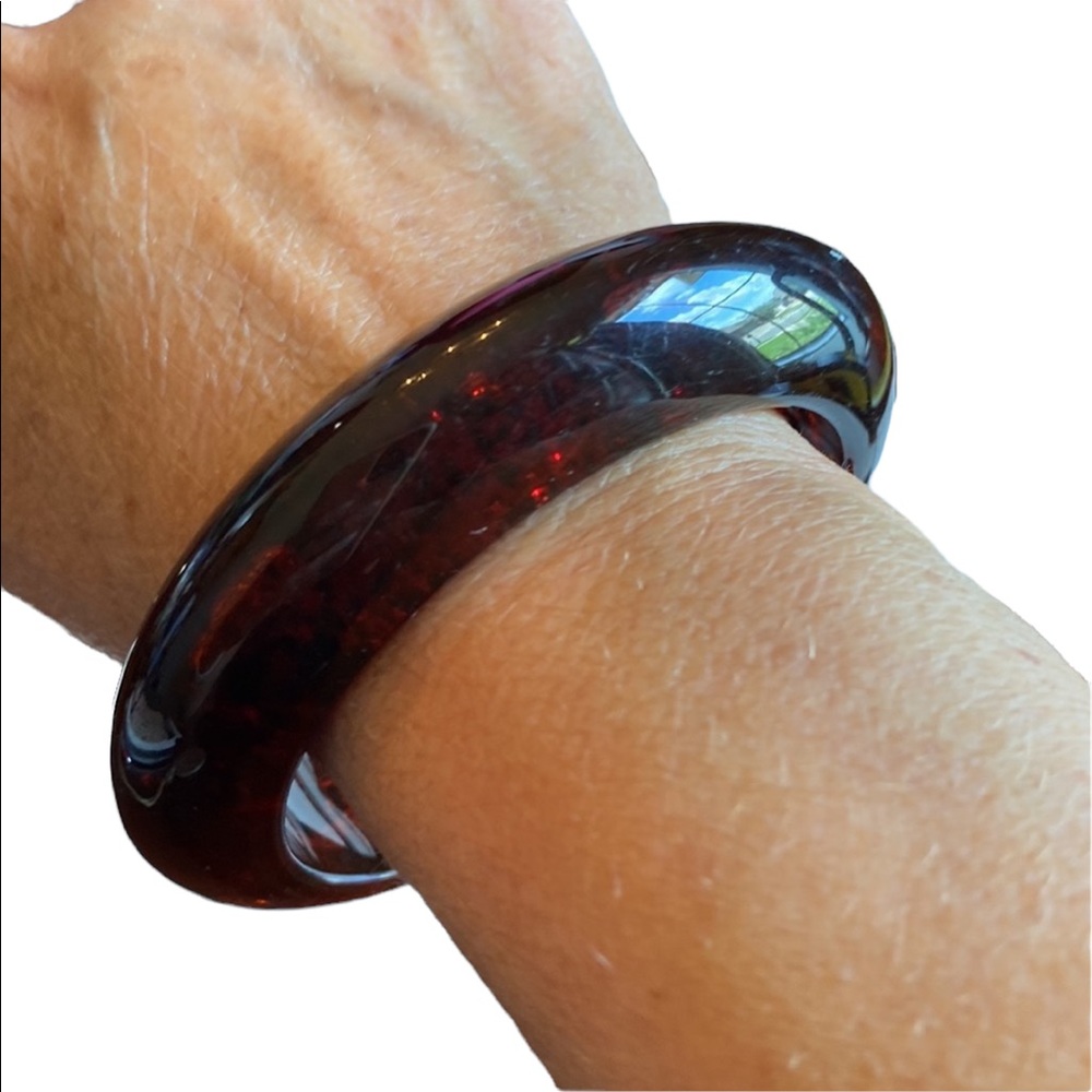 Plastic Speckled Rust Colored Translucent Bracelet